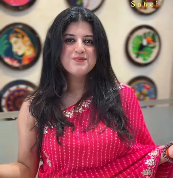 Pink bandhani saree from Saheli's collection